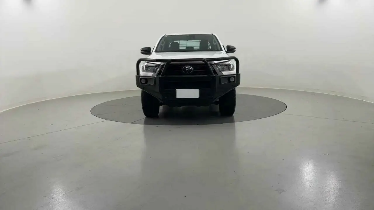 2022 Toyota Hilux Gallery Image 8