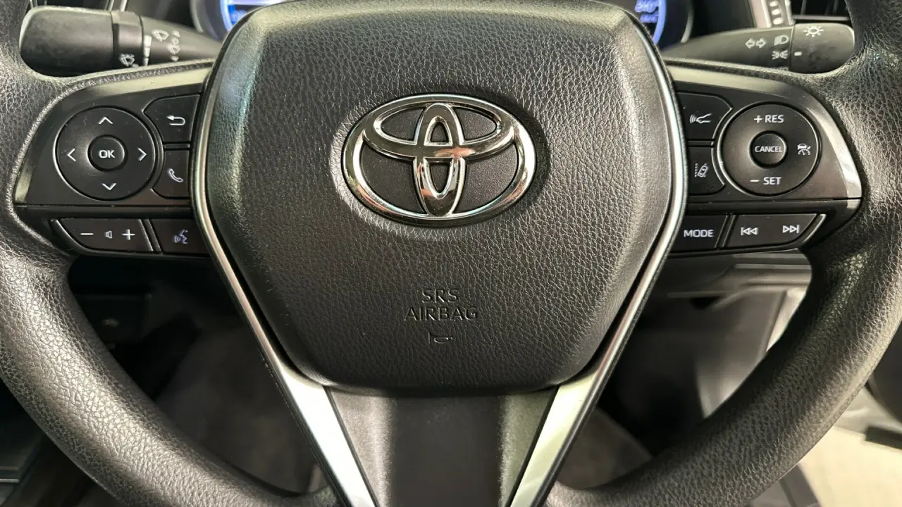 2022 Toyota Camry Gallery Image 11