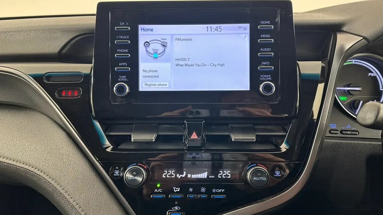 2022 Toyota Camry Gallery Image 13
