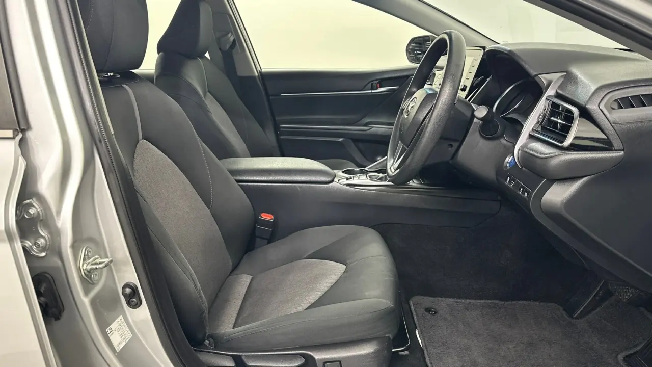 2022 Toyota Camry Gallery Image 15