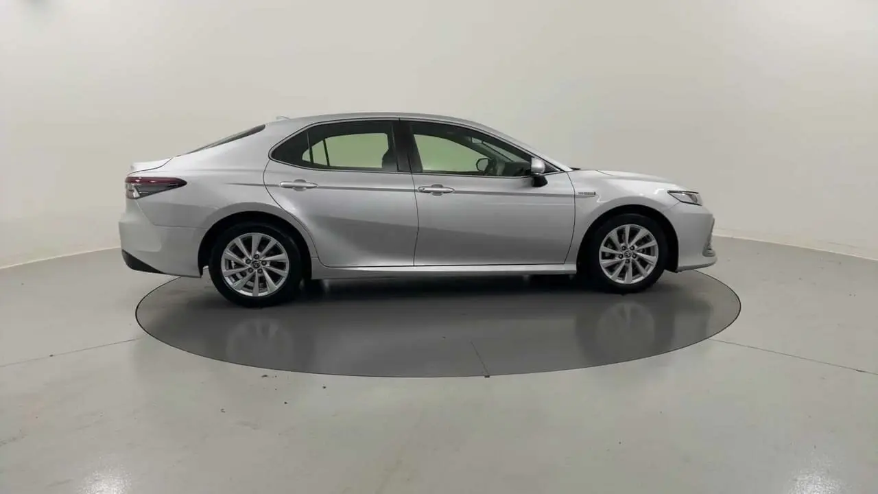 2022 Toyota Camry Gallery Image 6