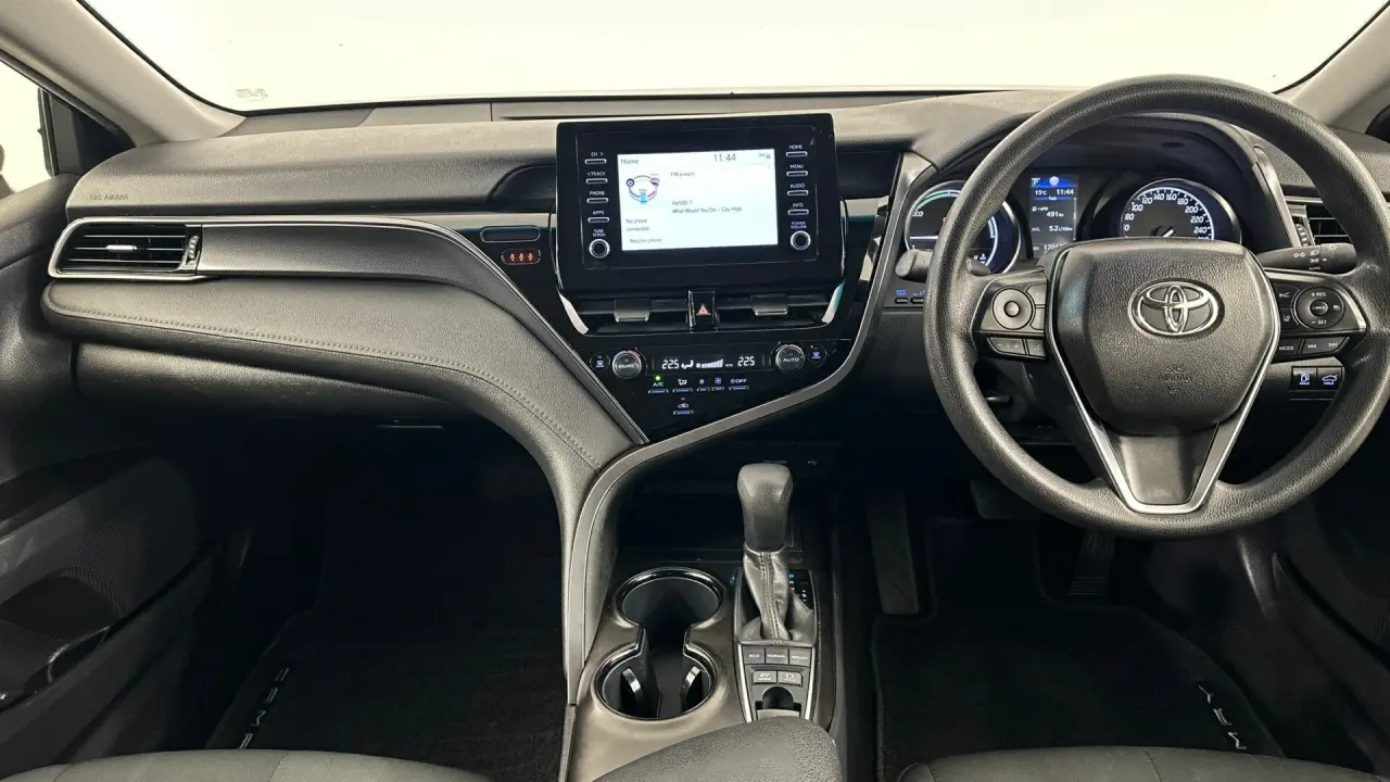 2022 Toyota Camry Gallery Image 9