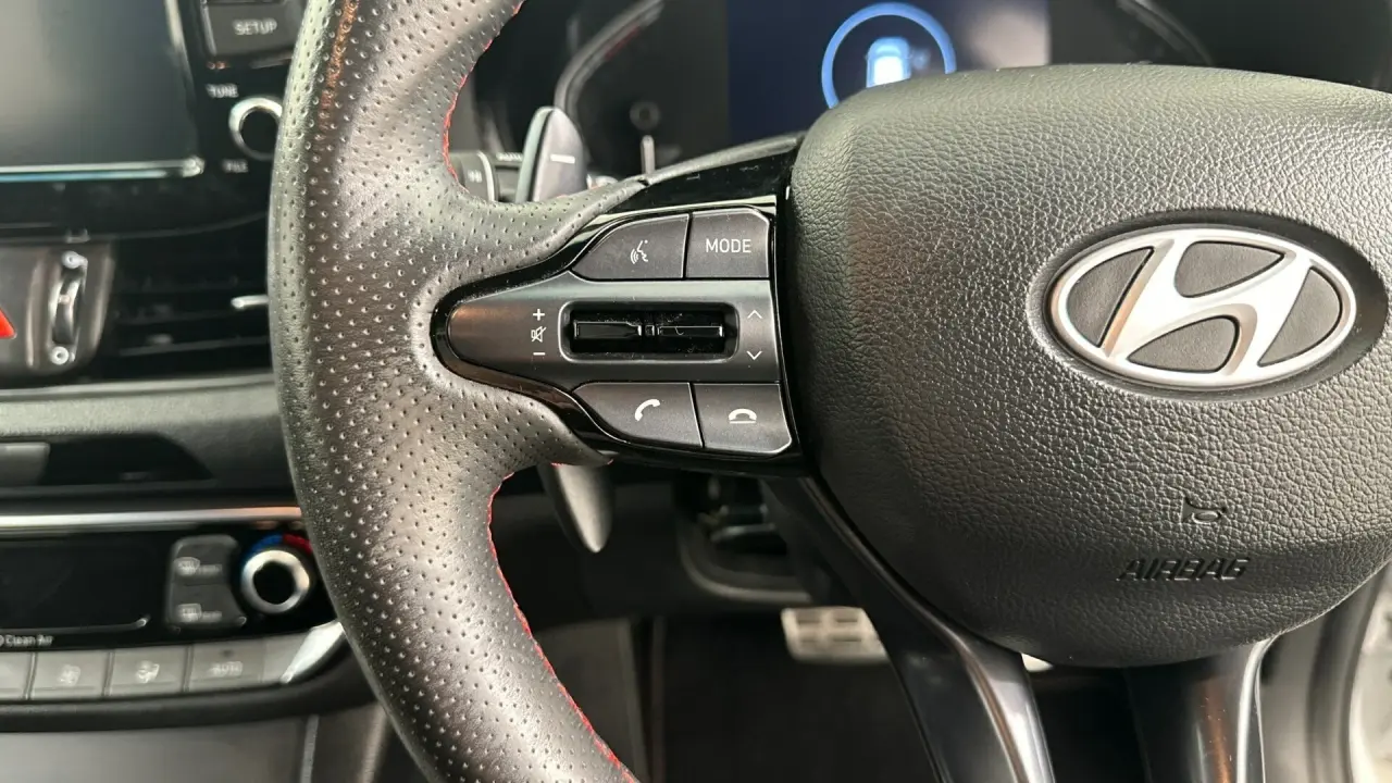 2022 Hyundai i30 Gallery Image 11