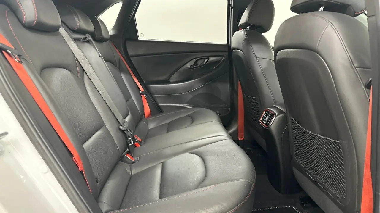 2022 Hyundai i30 Gallery Image 15