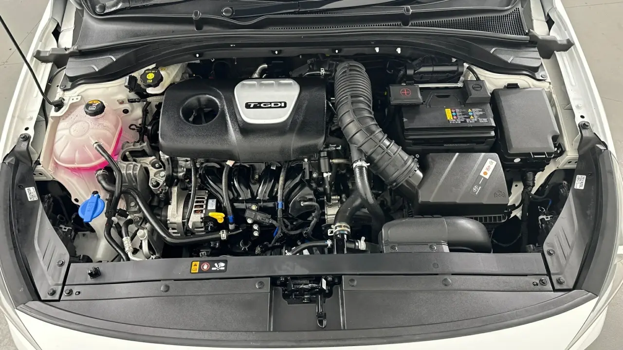 2022 Hyundai i30 Gallery Image 20
