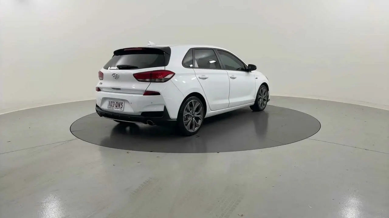 2022 Hyundai i30 Gallery Image 5