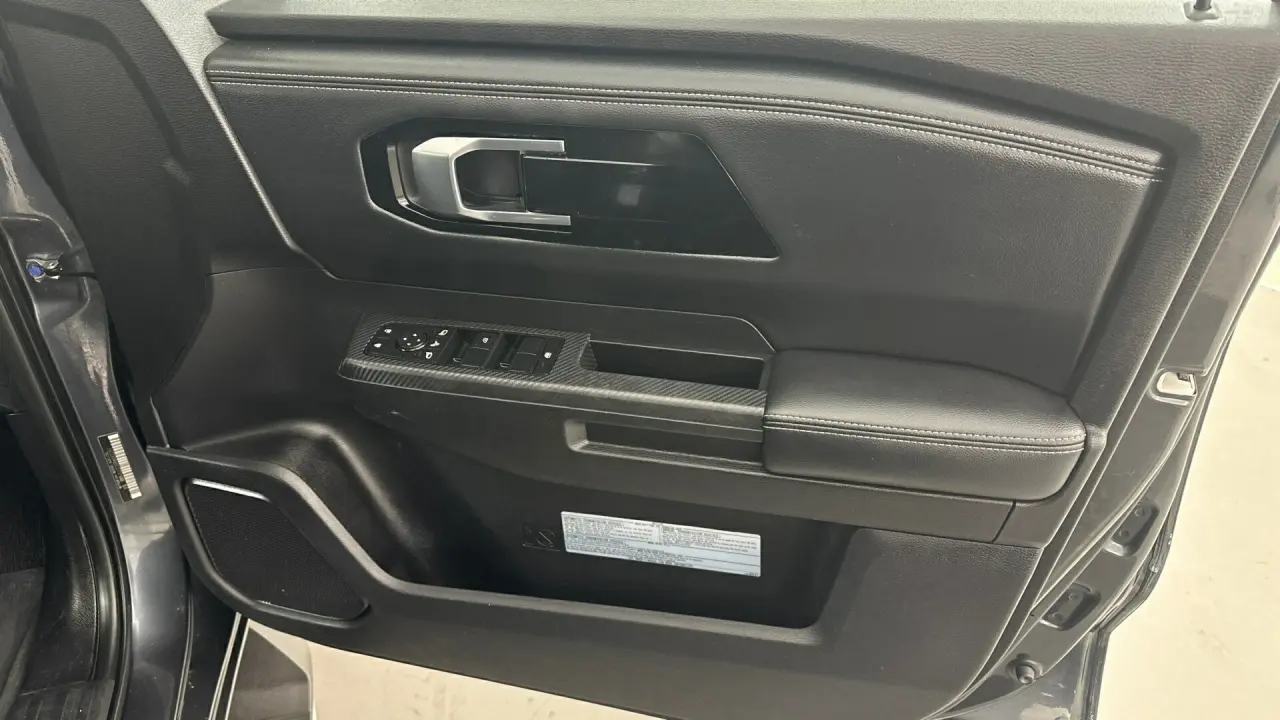 2024 Mitsubishi Triton Gallery Image 16
