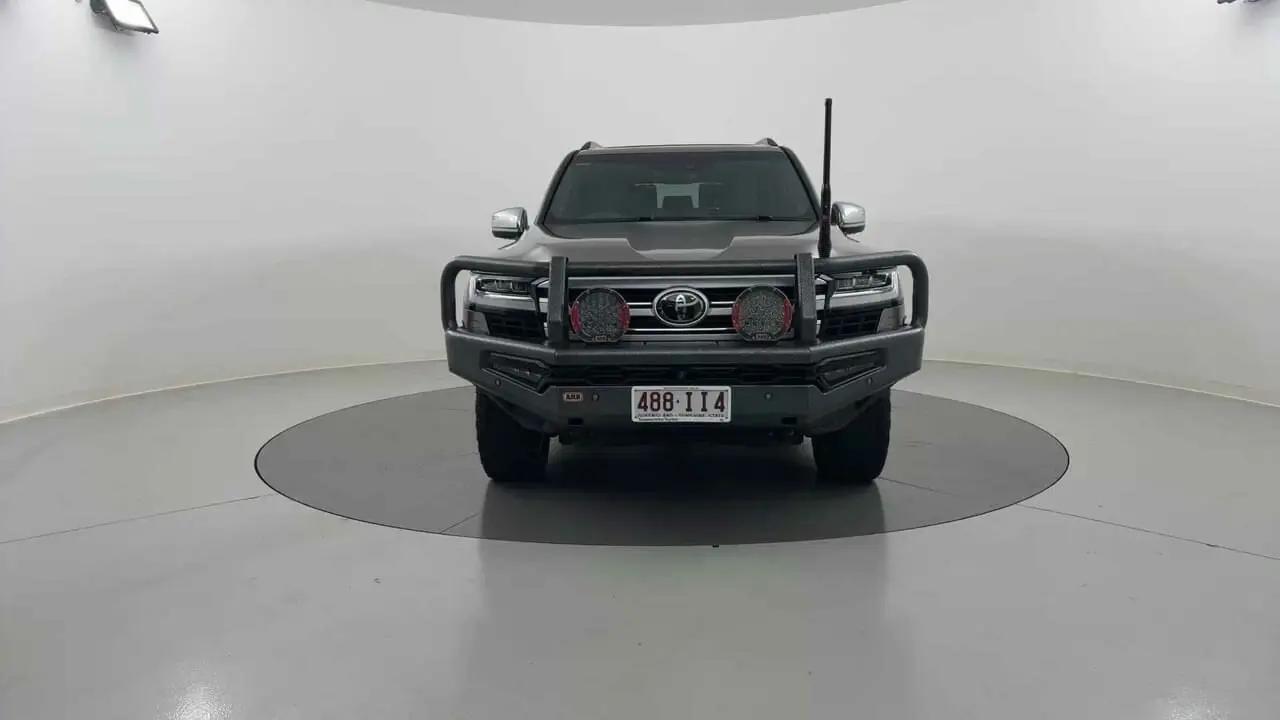 2023 Toyota Landcruiser Gallery Image 8