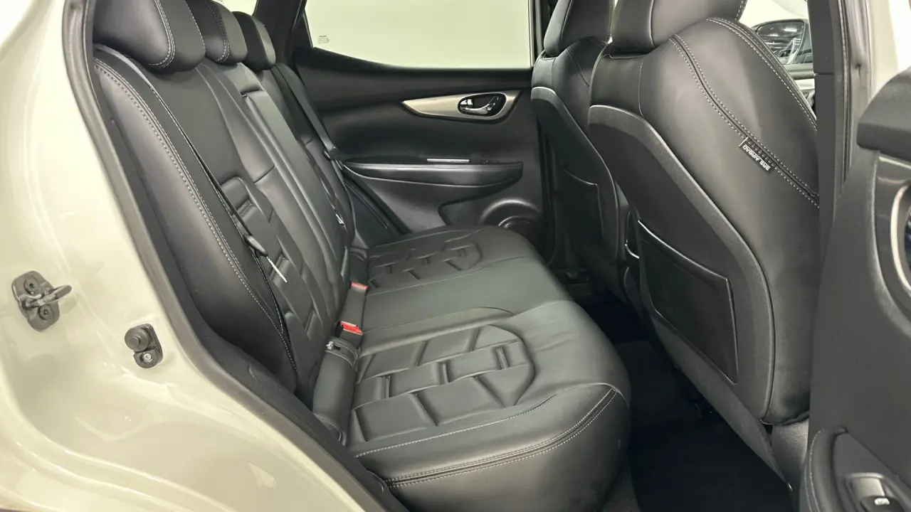 2018 Nissan Qashqai Gallery Image 14