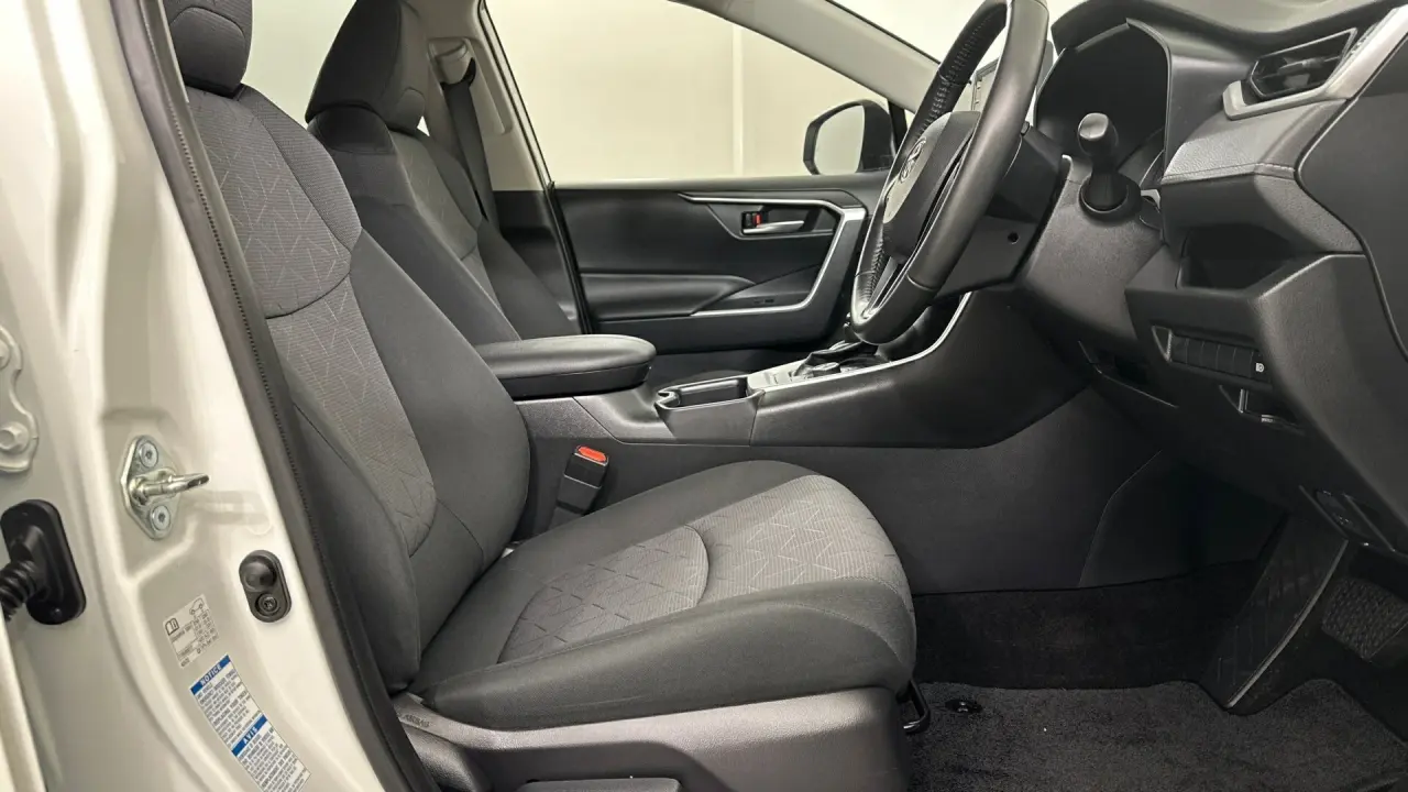 2022 Toyota RAV4 Gallery Image 14