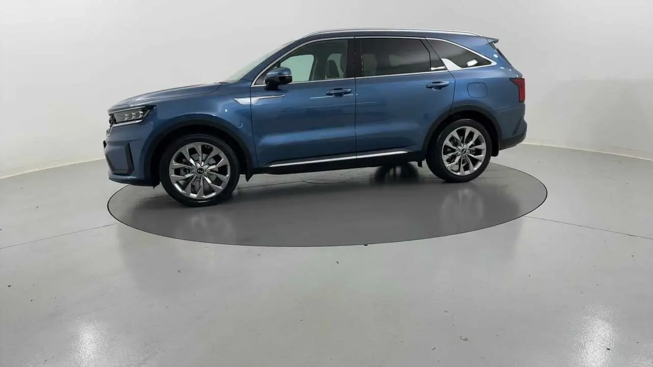 2021 Kia Sorento Gallery Image 2
