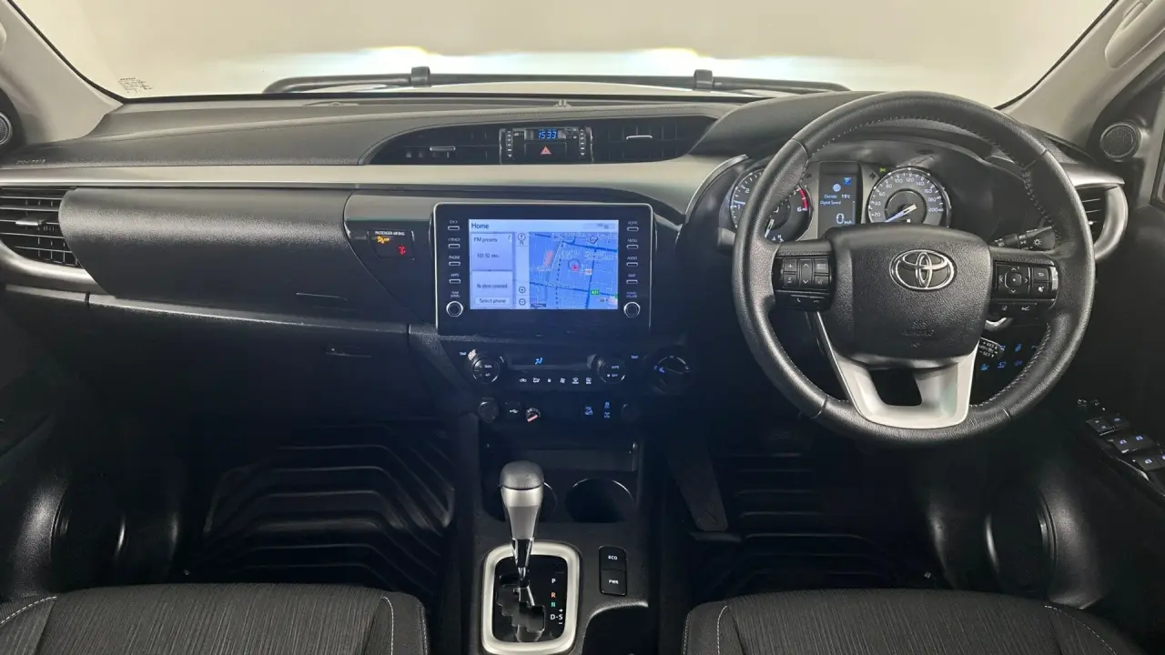 2023 Toyota Hilux Gallery Image 12
