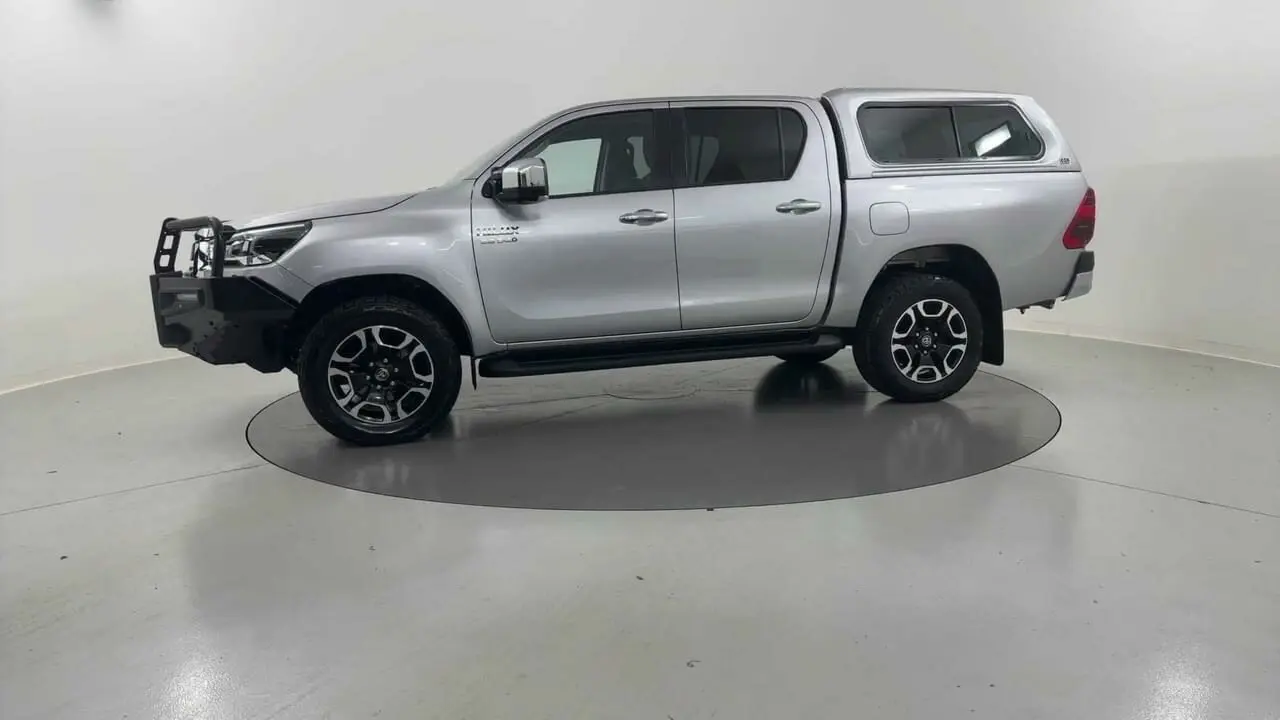 2023 Toyota Hilux Gallery Image 2