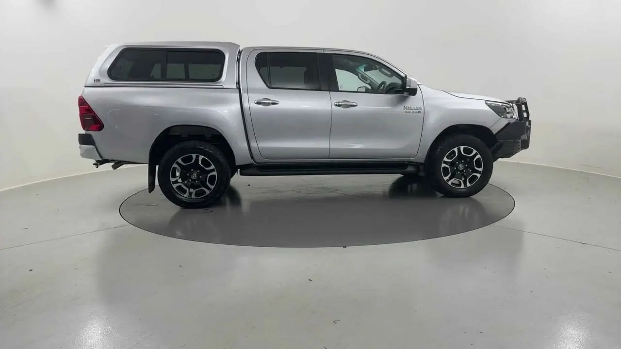 2023 Toyota Hilux Gallery Image 6