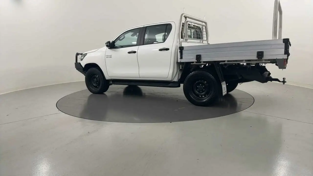 2022 Toyota Hilux Gallery Image 3