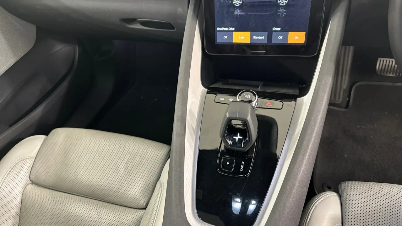 2022 Polestar 2 Gallery Image 16