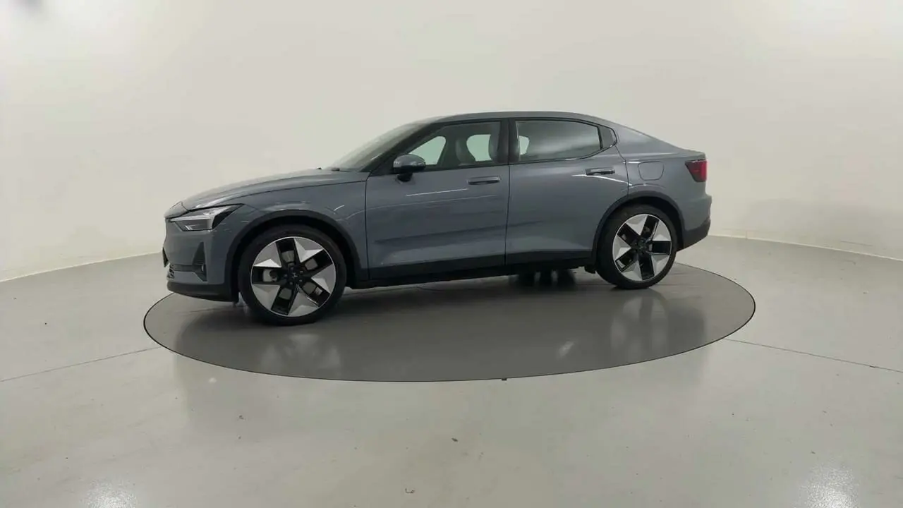2022 Polestar 2 Gallery Image 2