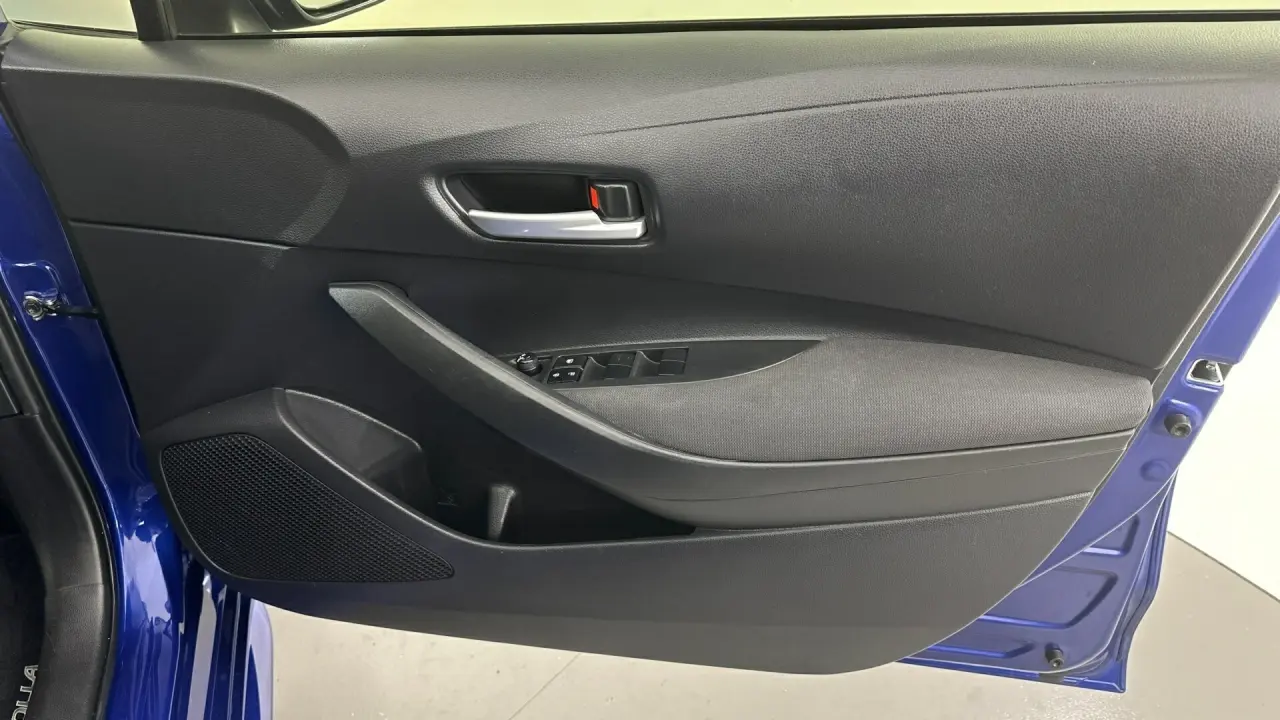 2022 Toyota Corolla Gallery Image 16