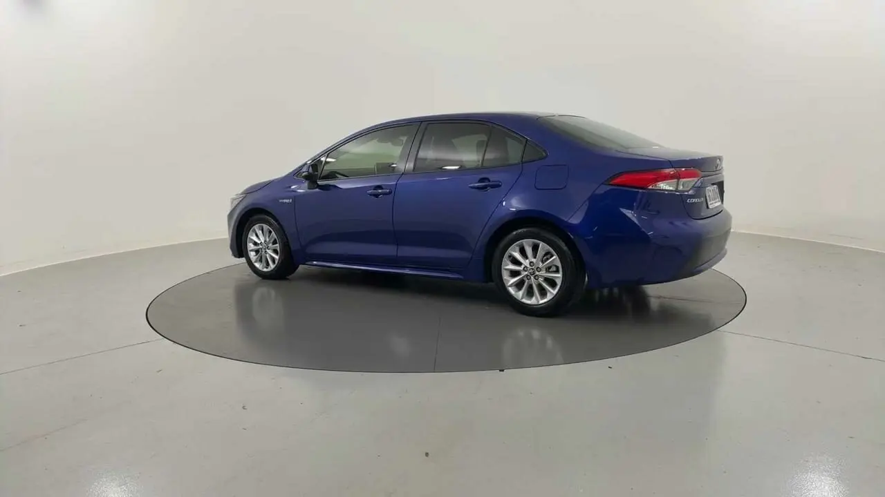 2022 Toyota Corolla Gallery Image 3
