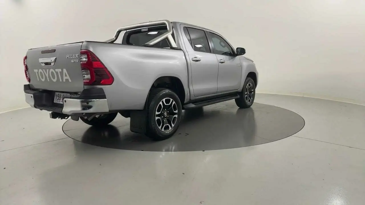 2023 Toyota Hilux Gallery Image 5