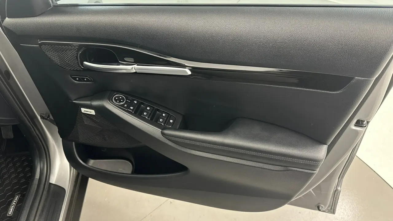 2024 Kia Seltos Gallery Image 16