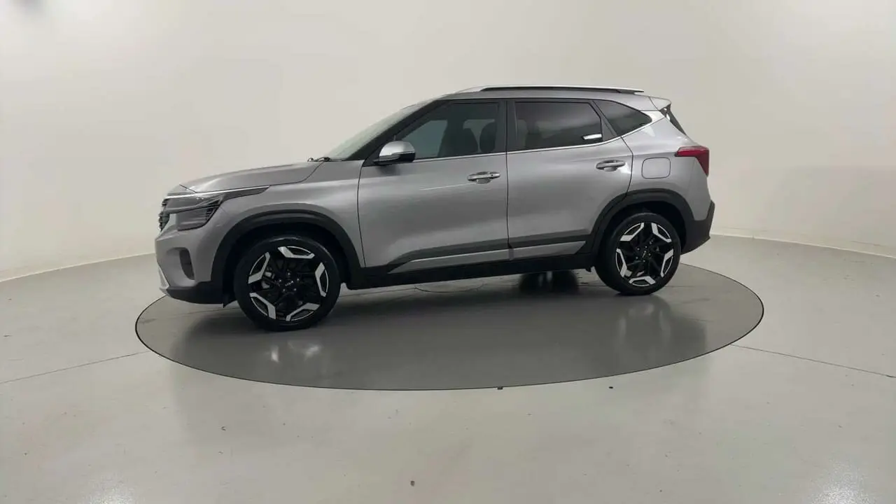 2024 Kia Seltos Gallery Image 2