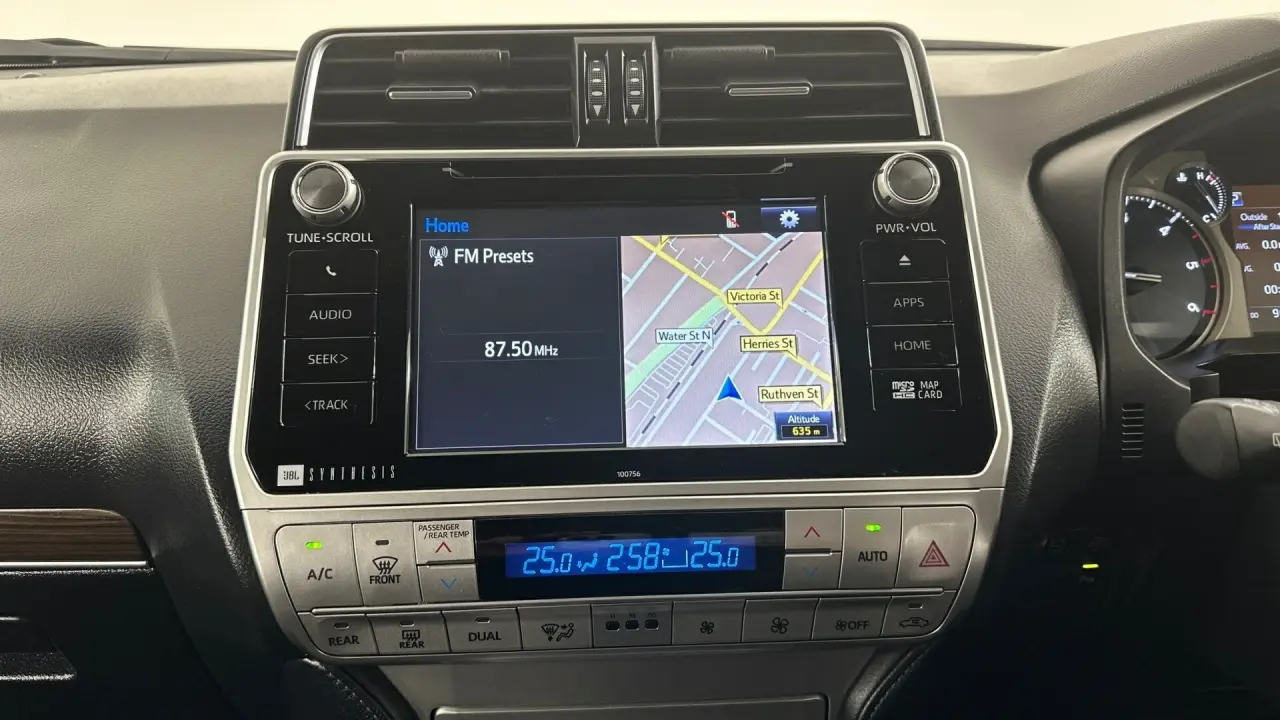 2019 Toyota Landcruiser Prado Gallery Image 10