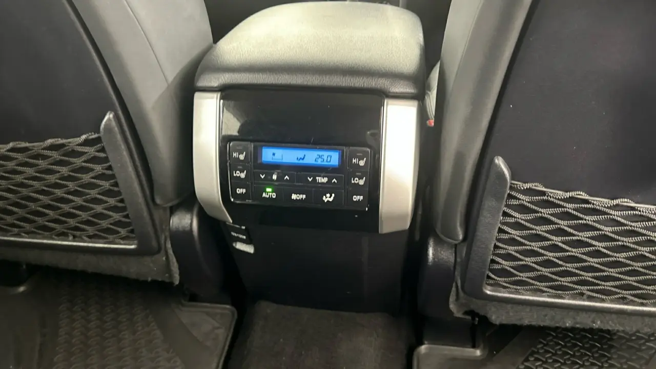2019 Toyota Landcruiser Prado Gallery Image 11
