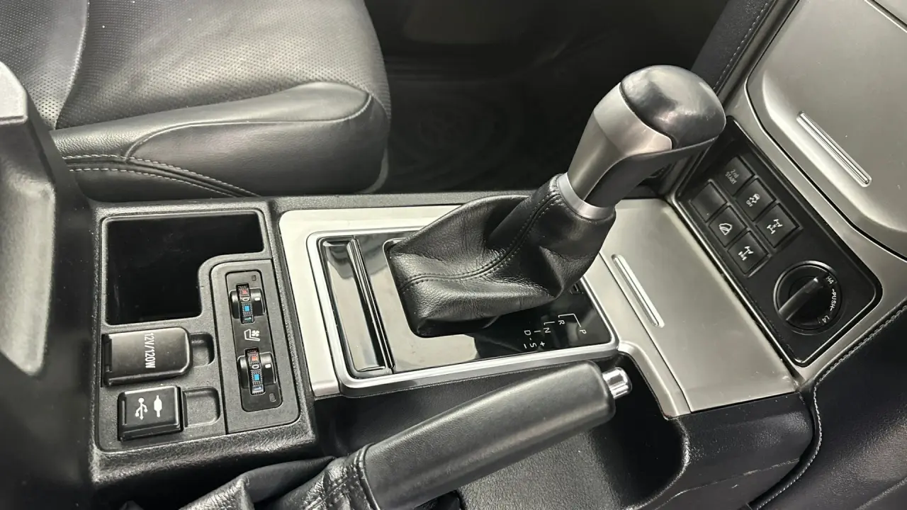 2019 Toyota Landcruiser Prado Gallery Image 13