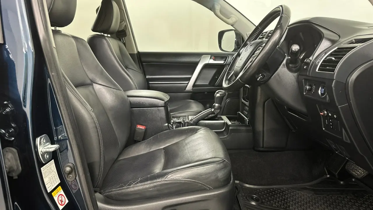 2019 Toyota Landcruiser Prado Gallery Image 14