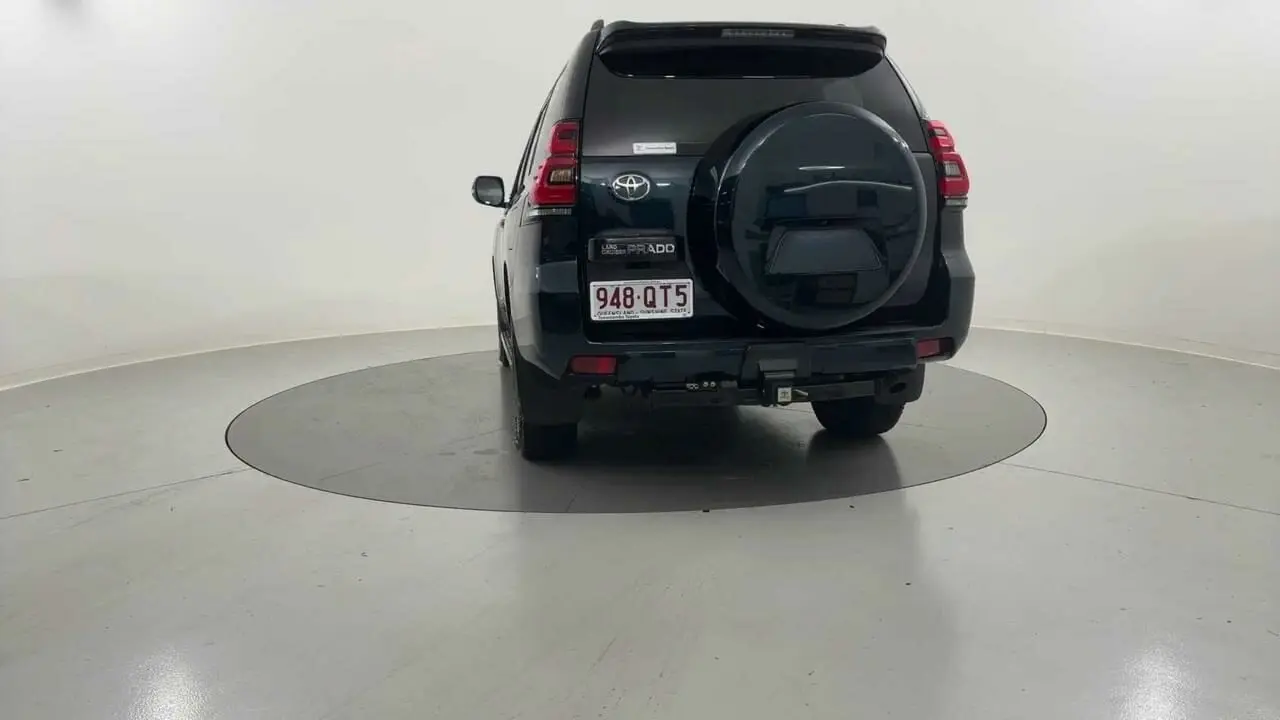 2019 Toyota Landcruiser Prado Gallery Image 4