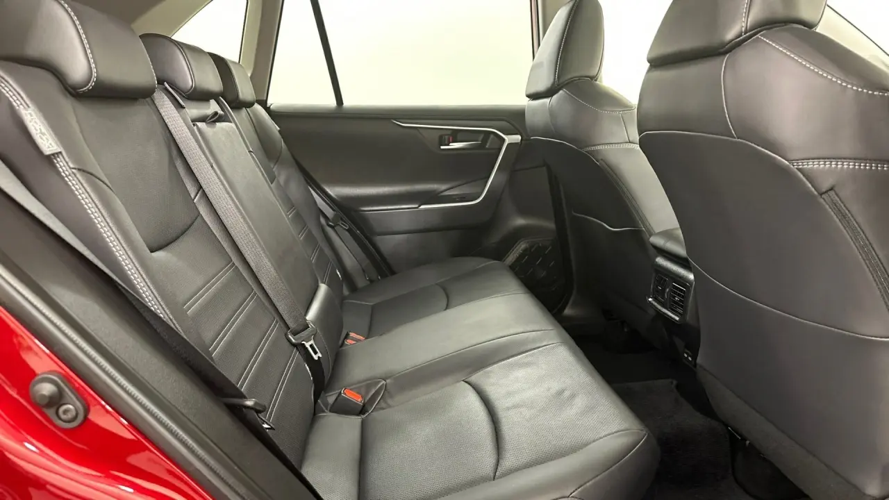 2025 Toyota RAV4 Gallery Image 16