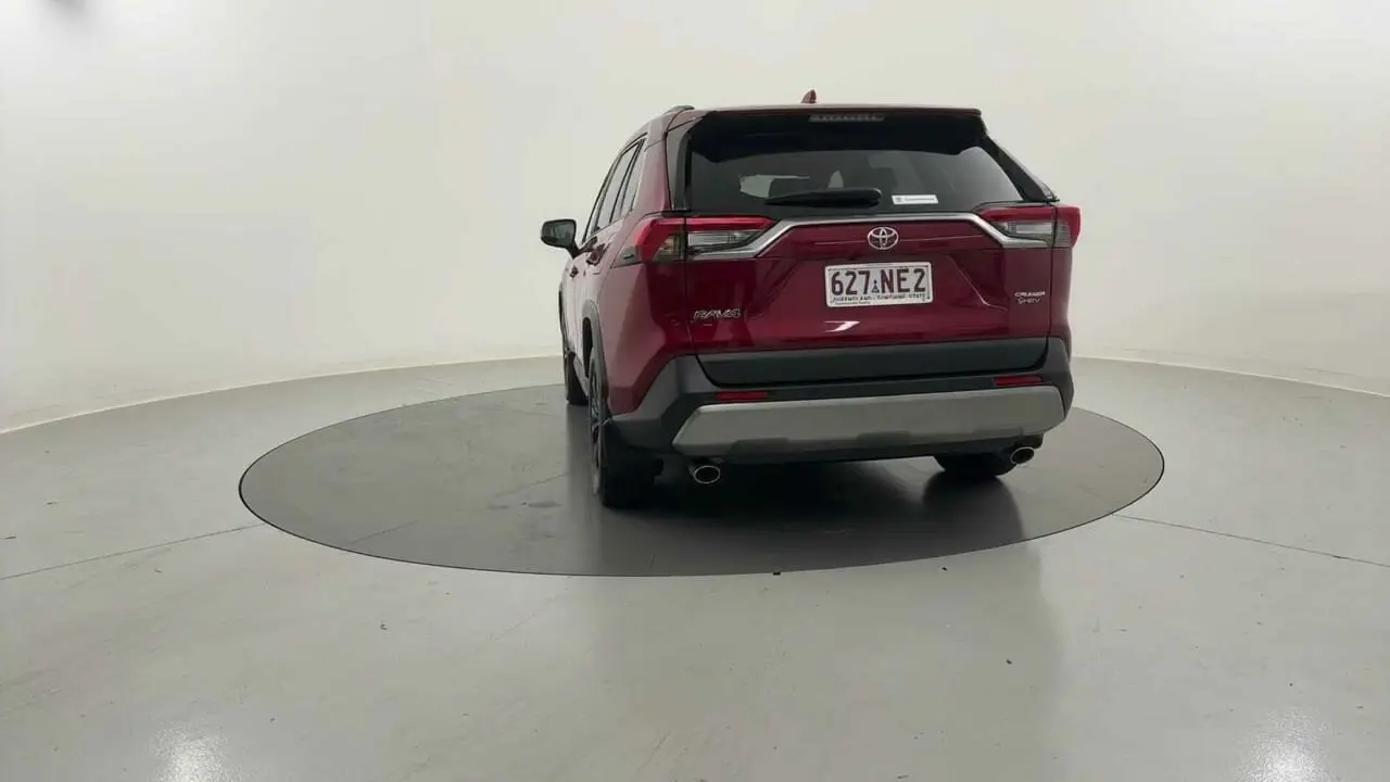 2025 Toyota RAV4 Gallery Image 4