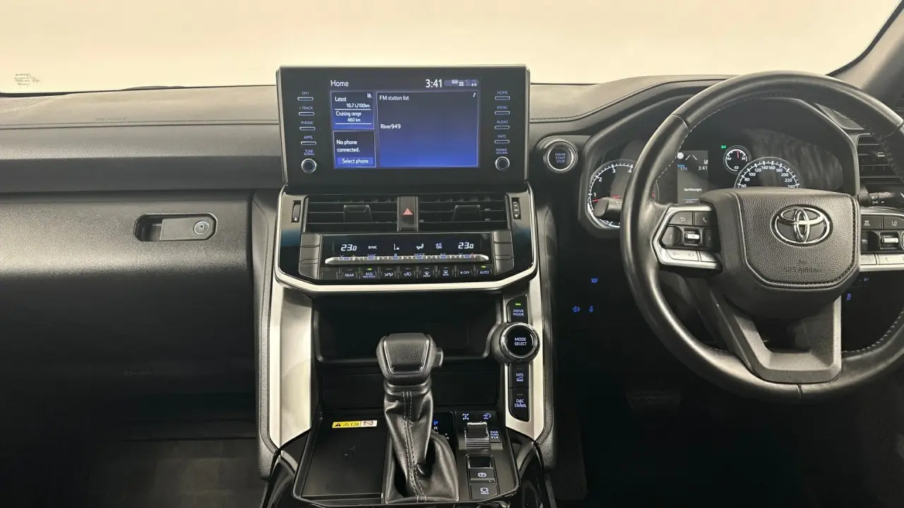 2022 Toyota Landcruiser Gallery Image 16