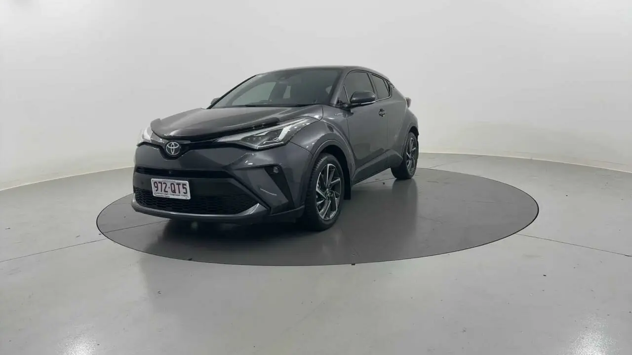 2023 Toyota C-HR Gallery Image 1