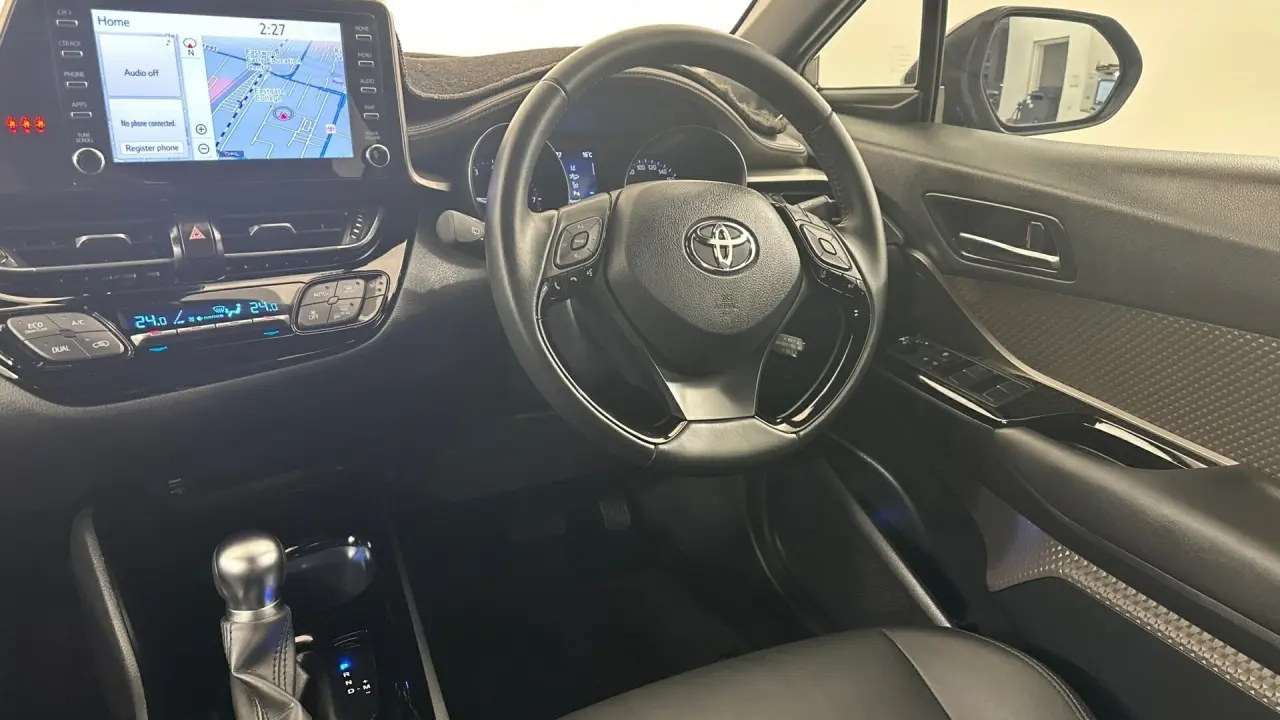 2023 Toyota C-HR Gallery Image 16