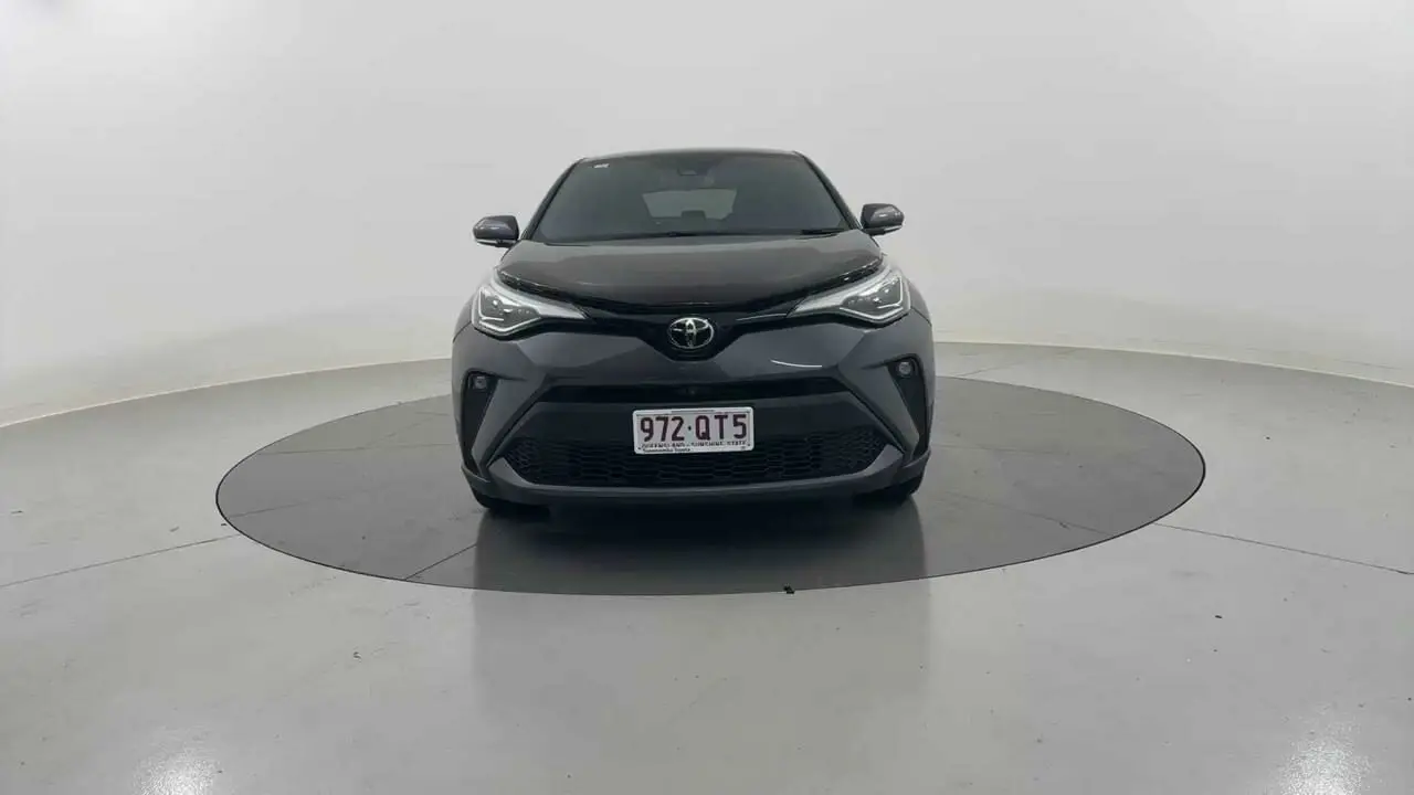 2023 Toyota C-HR Gallery Image 8
