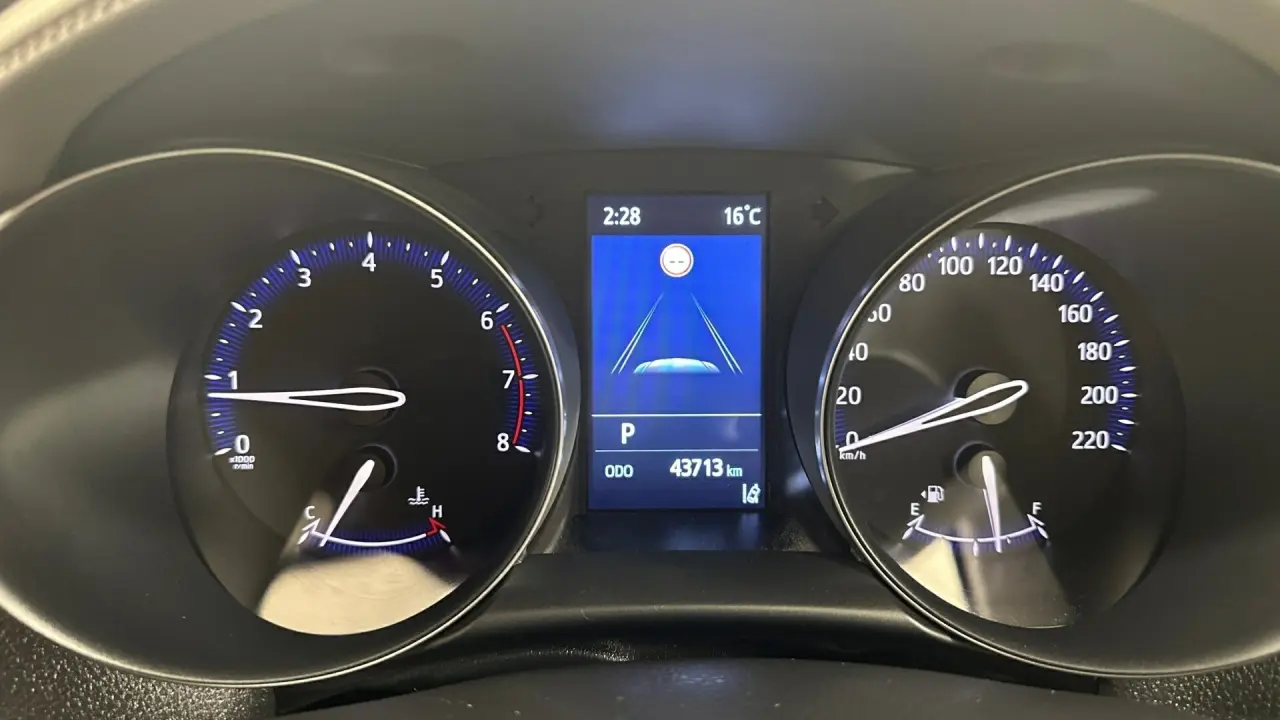 2023 Toyota C-HR Gallery Image 9