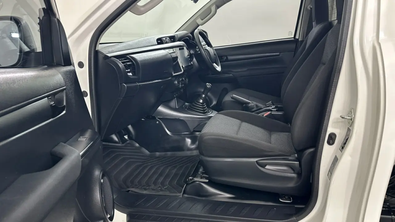 2023 Toyota Hilux Gallery Image 14
