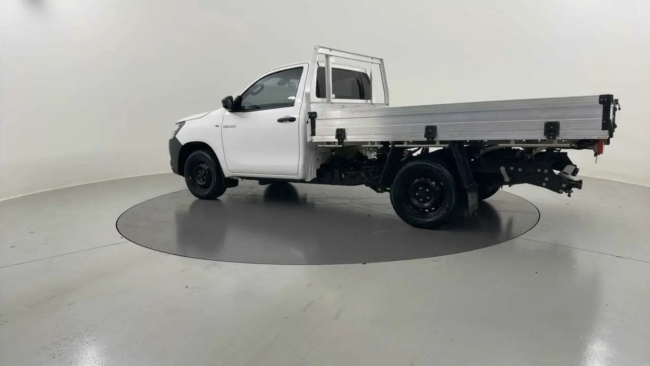 2023 Toyota Hilux Gallery Image 3