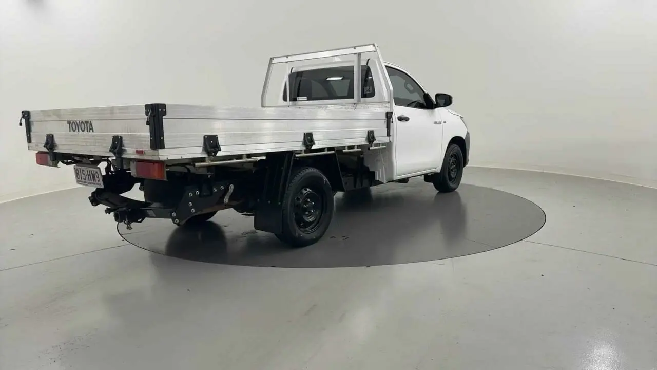 2023 Toyota Hilux Gallery Image 5