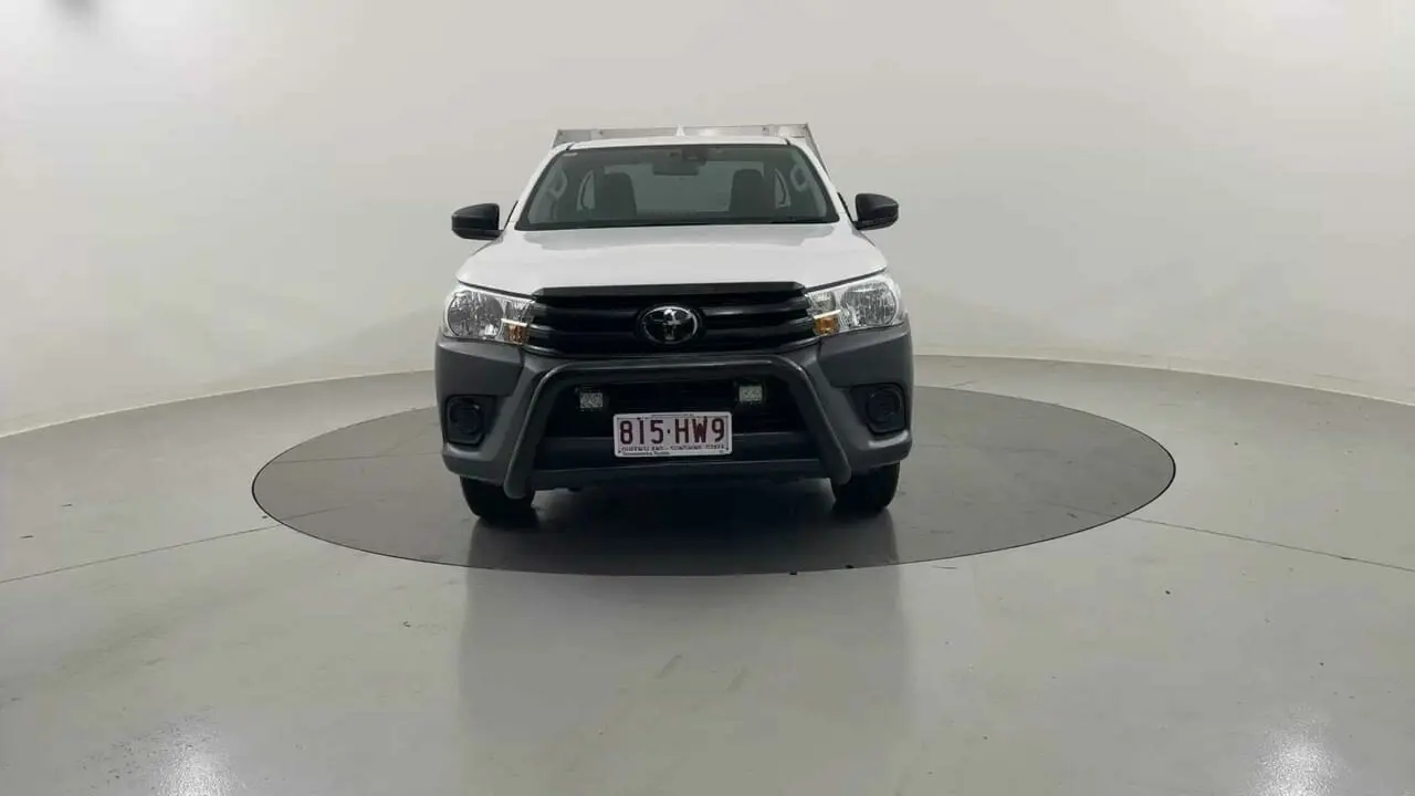 2023 Toyota Hilux Gallery Image 8
