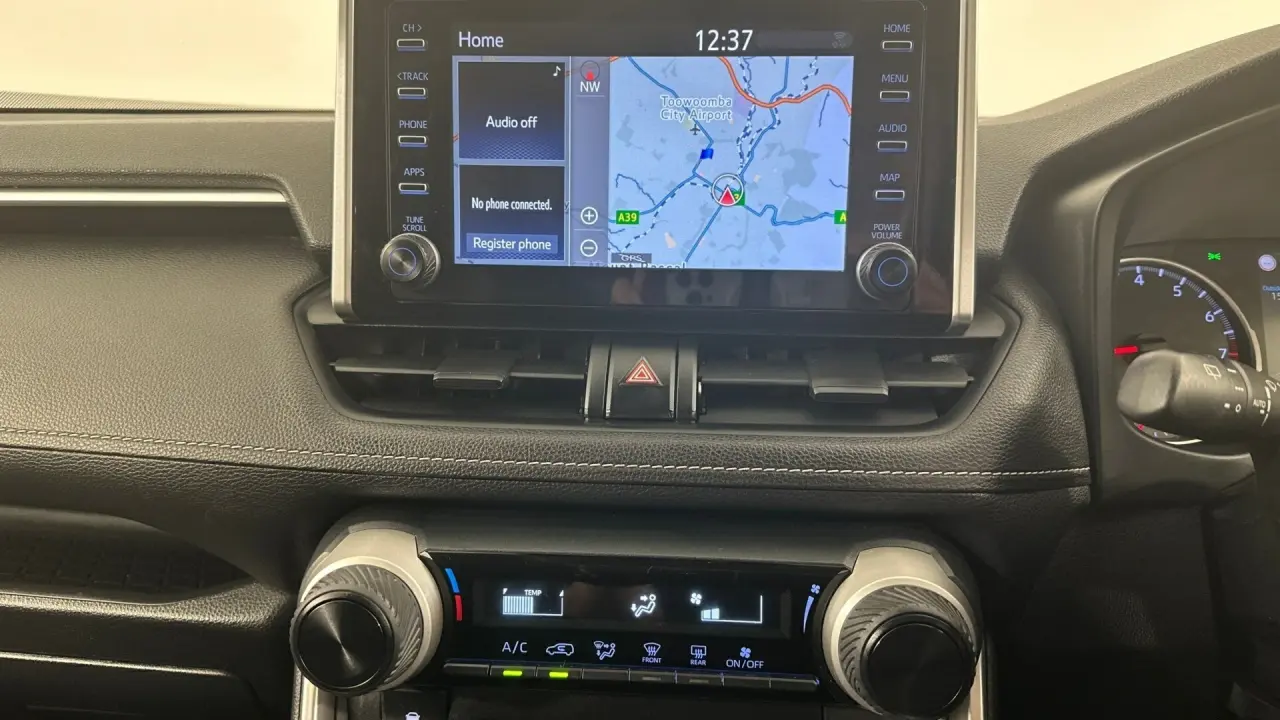 2019 Toyota RAV4 Gallery Image 8