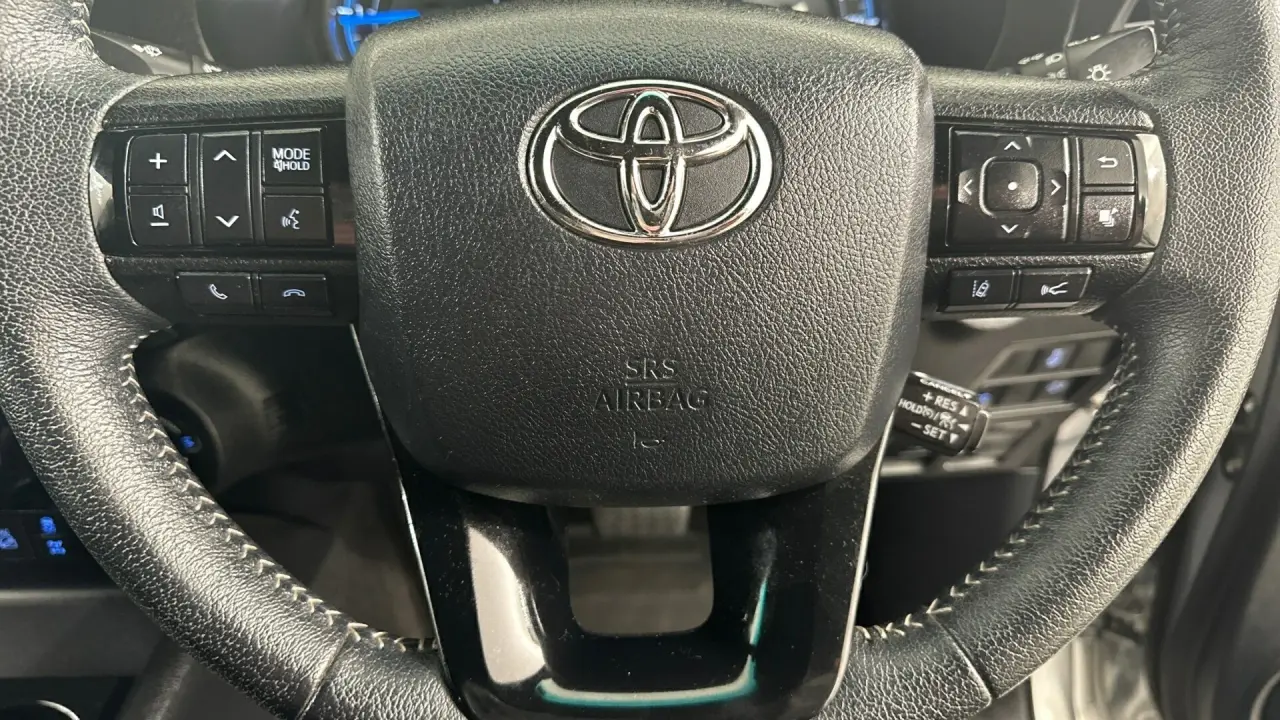 2022 Toyota Hilux Gallery Image 10