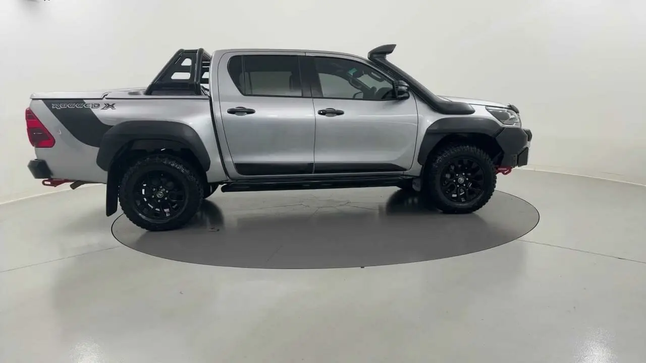 2022 Toyota Hilux Gallery Image 6