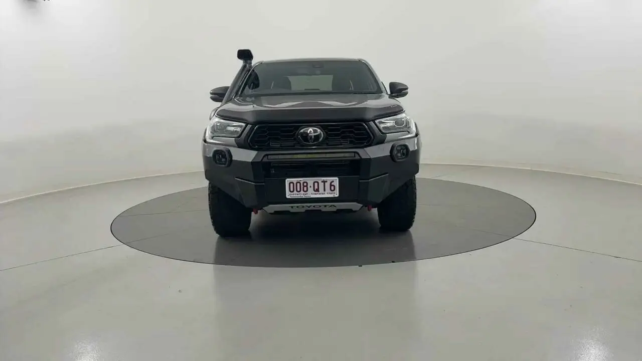 2022 Toyota Hilux Gallery Image 8