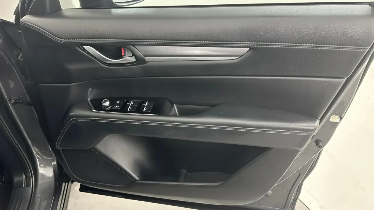 2023 Mazda CX-8 Gallery Image 16