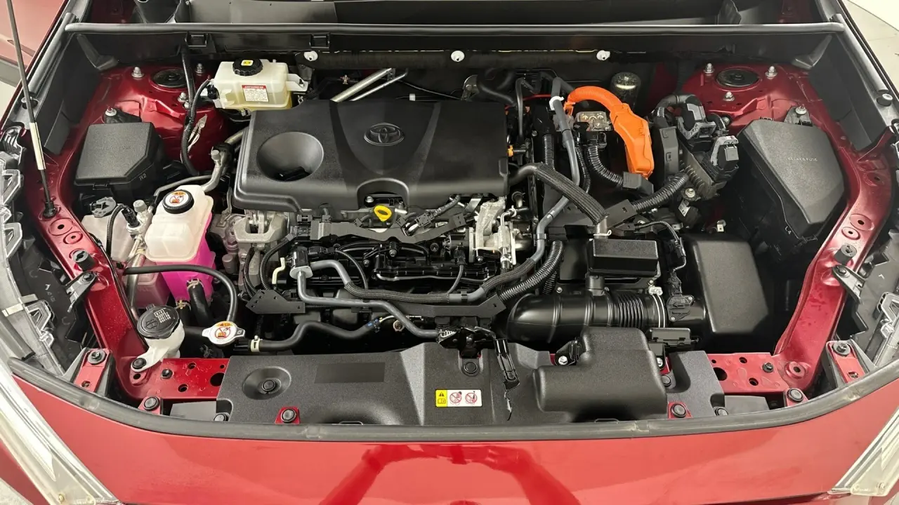 2021 Toyota RAV4 Gallery Image 18