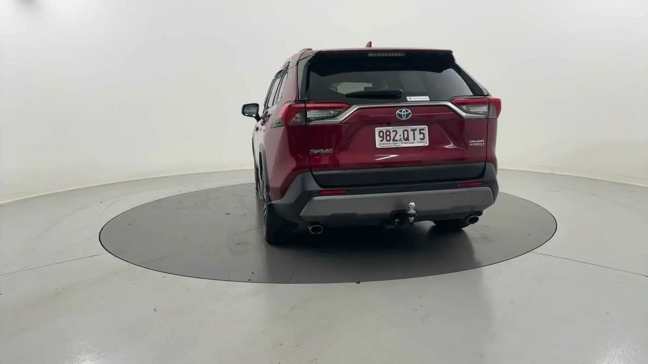 2021 Toyota RAV4 Gallery Image 4