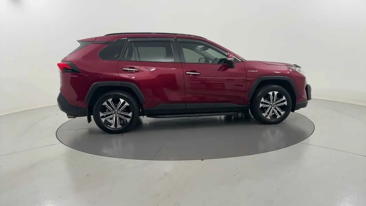 2021 Toyota RAV4 Gallery Image 6